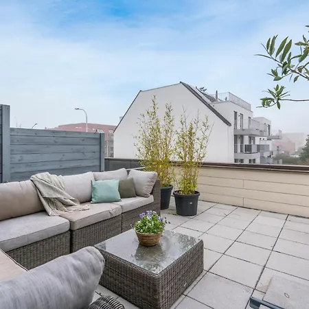 Sealbird - With Wonderful Spacious Terrace Lägenhet *